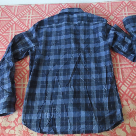 Twillory Untuck(able) Navy Plaid Stretch Tailored Fit Button-Up Shirt Size M - Picture 3 of 8